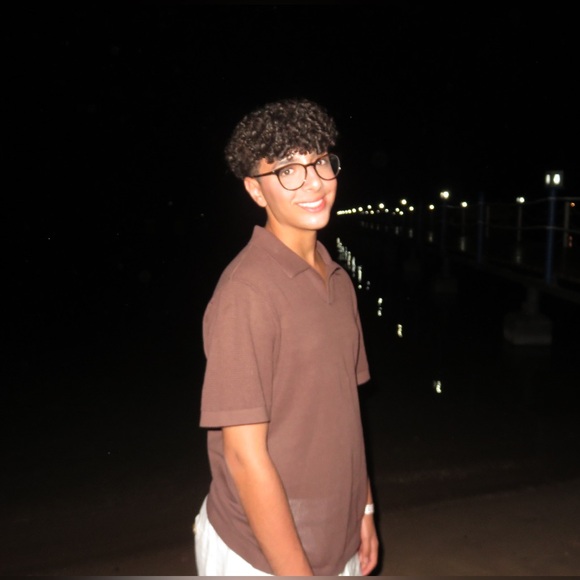 Meet your Posher, David - Picture 1 of 1